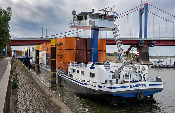 Taufe des Hybrid-Koppelverbands Mannheim I+II