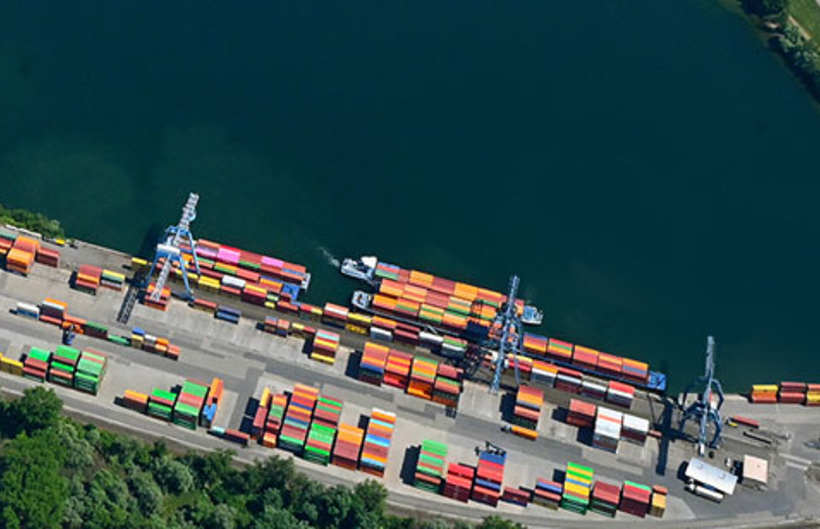 Container-Terminal Wörth aus der Vogelperspektive