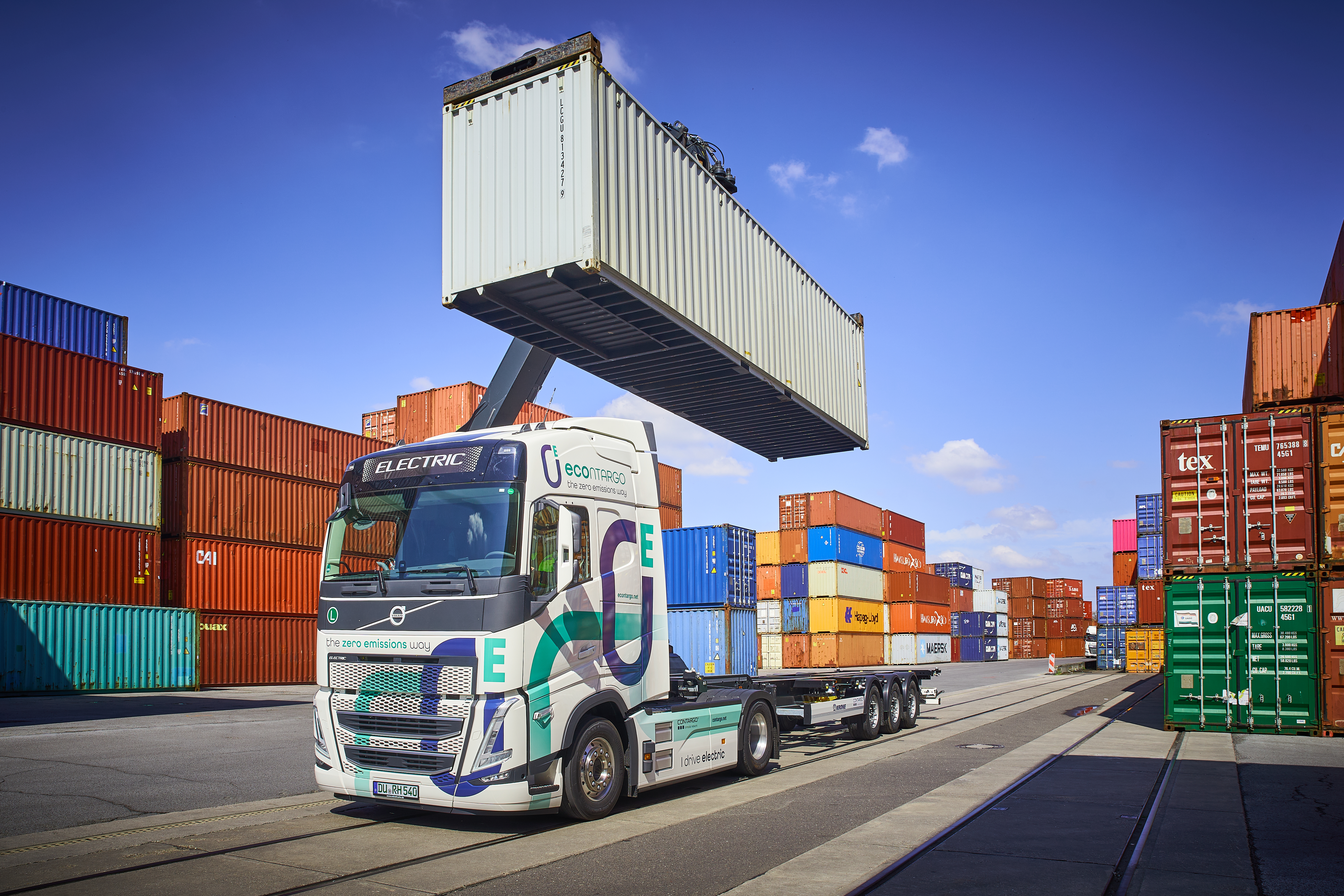 Erster vollelektrischer Container-Nahverkehr zwischen Bayern und Böhmen